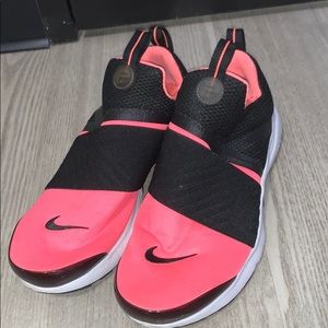 Prestos extreme running shoes